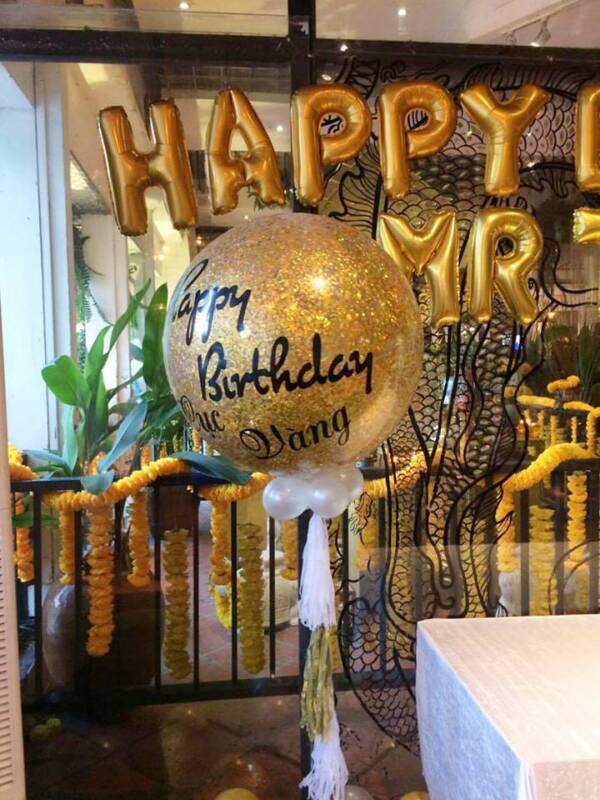 Trang trí sinh nhật bạn trai bằng bong bóng jumbo