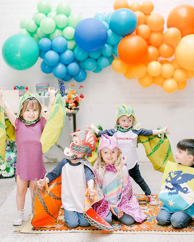 Bữa tiệc rồng đầy màu sắc dành cho trẻ em