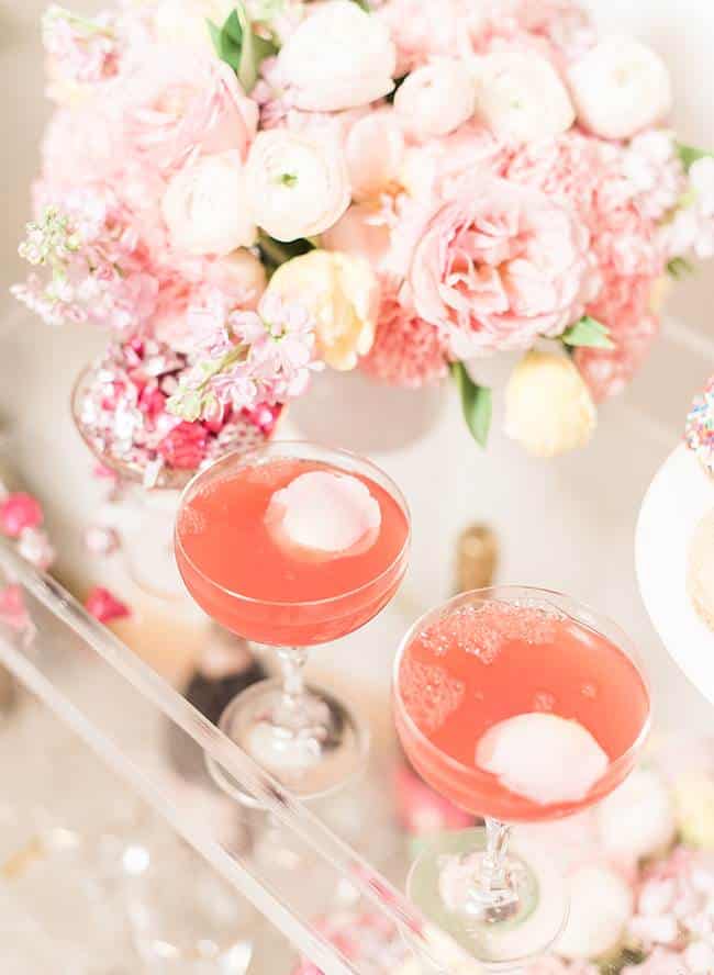 Read more about the article 5 loại cocktail màu hồng xinh xắn cho ngày lễ tình nhân