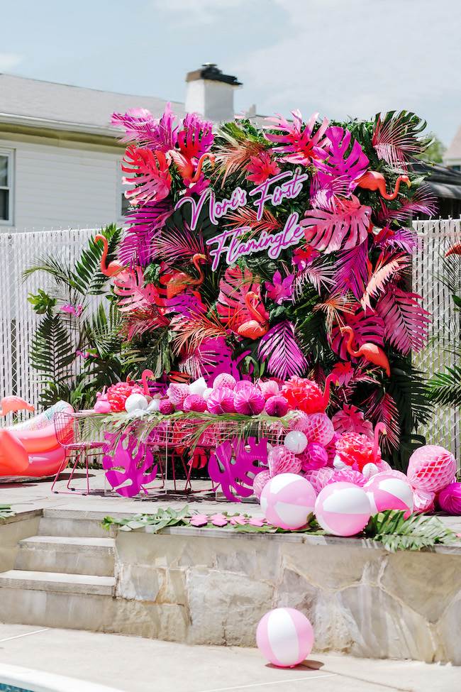 Read more about the article Bữa tiệc sinh nhật theo chủ đề Flamingo đầu tiên